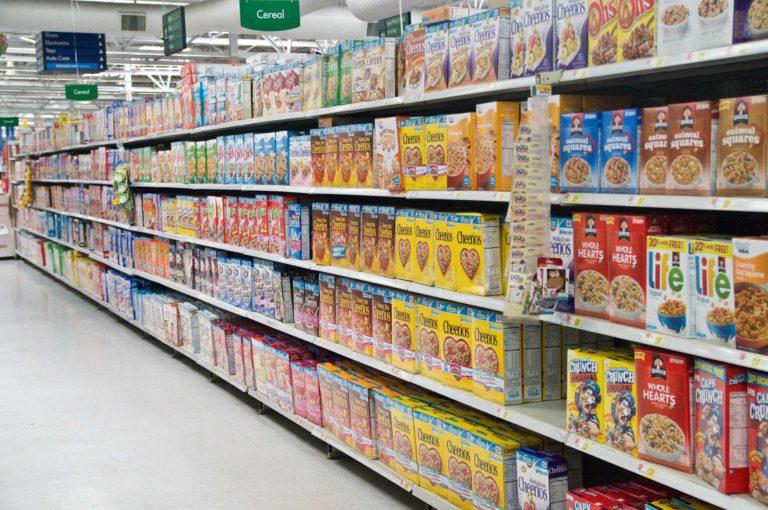 Qazaqstanǵa sapasyz ónimderdiń 52%-y Reseıden keledi