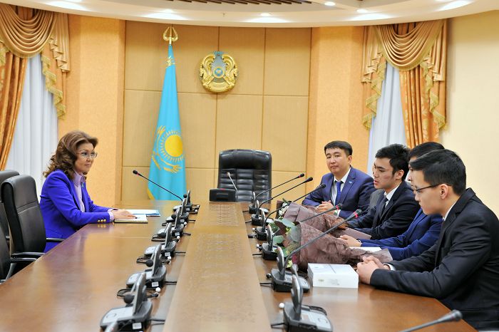 Jeńimpazdarmen júzdesti