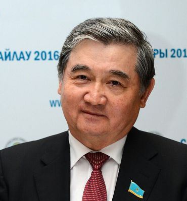 Saýytbek Abdrahmanov. Eldiktiń eseıýi