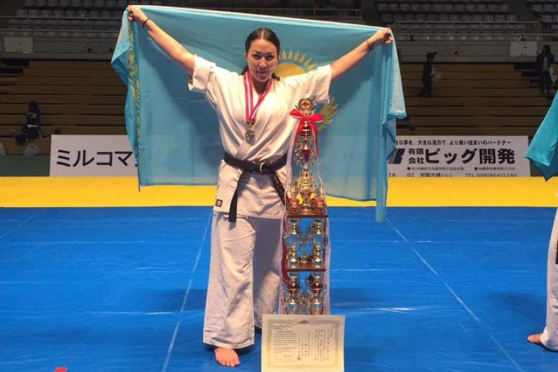 Kekýshınkaı karateden álem chempıonatynda Qazaqstan quramasy ekinshi oryn aldy