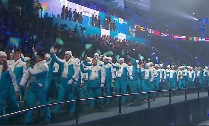 Ýnıversıadanyń ashylý saltanatynda 57 eldiń sportshylary júrip ótti