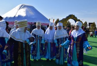 Qazaq – qashanda qazaq!