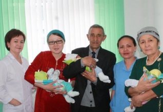 Tarazda úshem dúnıege keldi