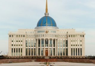 Elbasy Pýtınmen telefon arqyly sóılesti