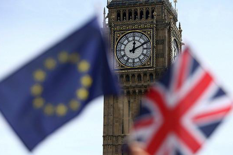 Ulybrıtanııa Breksıtti 29 naýryzda bastaıdy