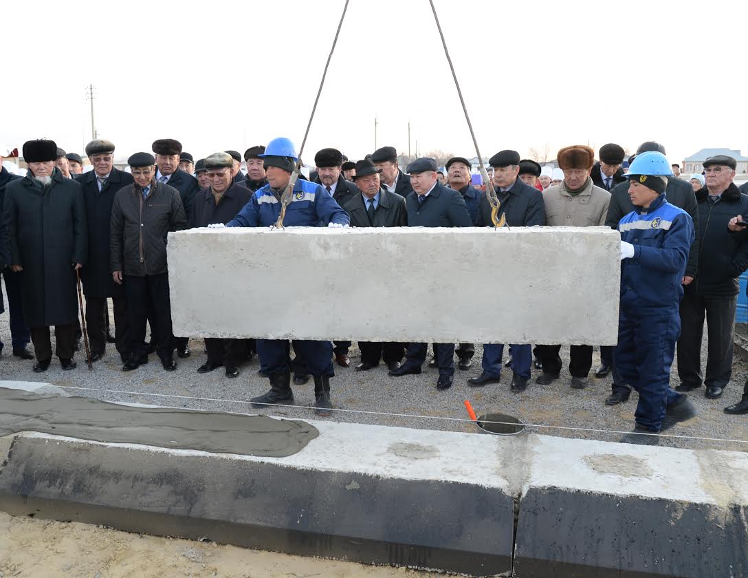 Aralda aýdandyq ortalyq aýrýhananyń qurylysy bastaldy