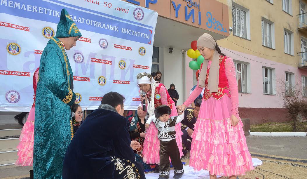 Jambyldyq stýdentter arasynda ulttyq oıyndardan jarys ótti