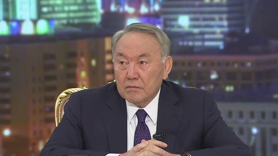 Qazaqtyń jerine jany ashıtyn eki adam bolsa, sonyń biri – menmin