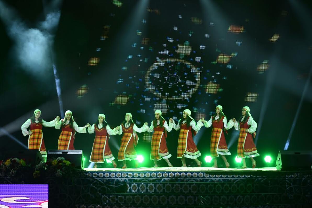 OQO-da túrkitildes óner juldyzdarynyń konserti ótti