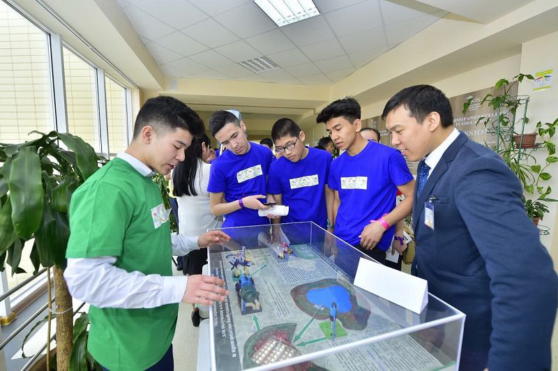 Naýryz kezdesýleri bolashaq ǵalymdar bas qosatyn alańǵa aınaldy