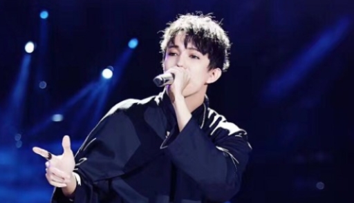 Dımash Qudaıbergenniń ​EKSPO-2017 kórmesi kezinde jeke konserti ótedi