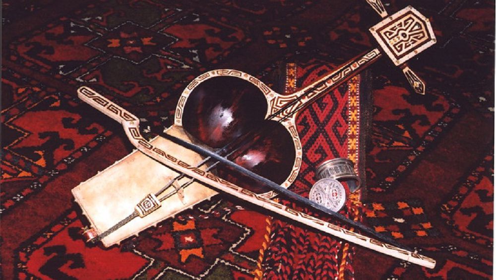 Qo­byz­shy­larǵa arnalǵan birinshi elek­tron­dy oqýlyq shyqty