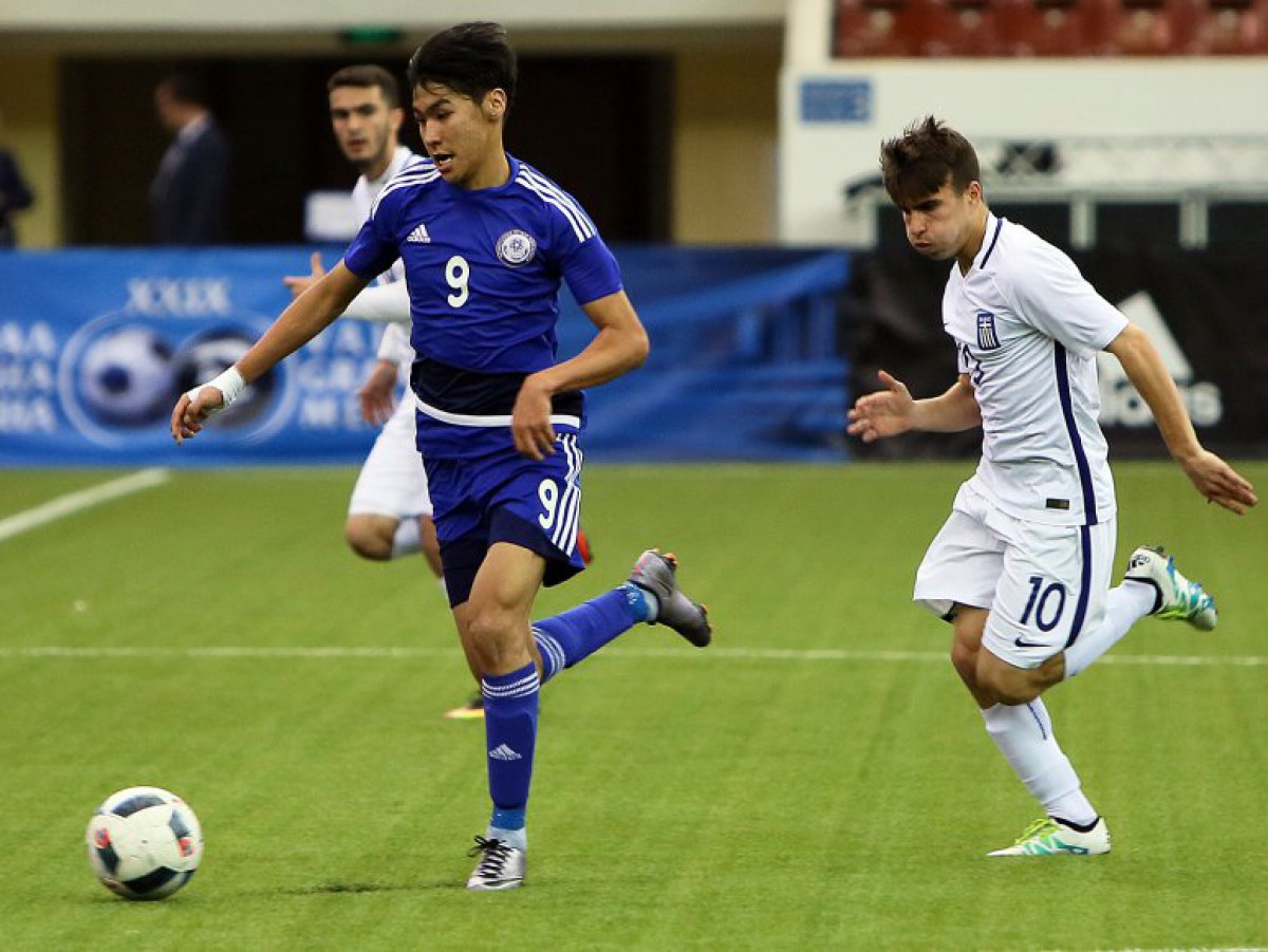​Biz jastardy óz elimizge qyzmet etýi úshin daıyndaımyz – Aleksandr Kýznesov