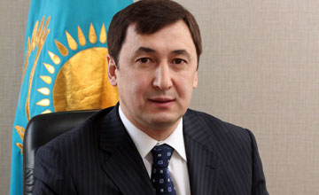 "Bilim men tárbıe negizi ǵylymda tııanaqtalýy tıis"