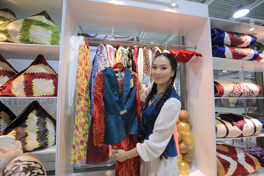 Kelin kóılek kıgińiz kele me?