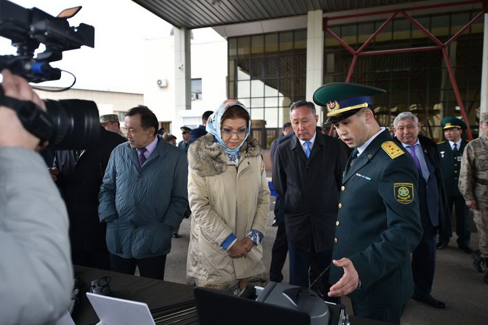 Darıǵa Nazarbaeva: Áskerılerdiń áleýmettik máseleleri sheshiletin bolady