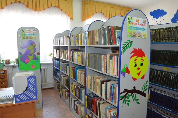 Sozaqtyń kitaphanasynda sırek kezdesetin qundy kitaptar bar