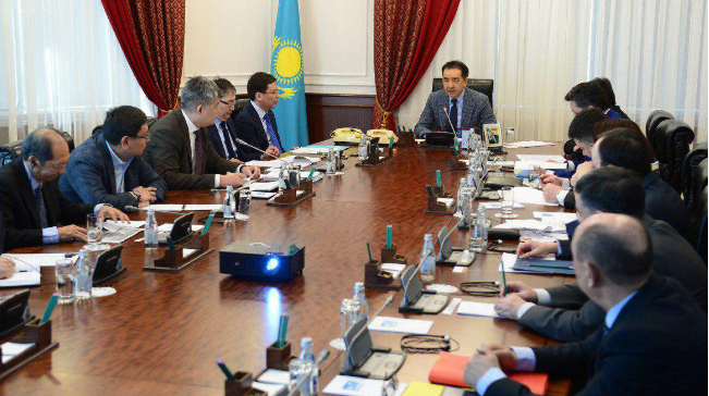 Úkimet úıinde densaýlyq saqtaý máselesi sóz boldy