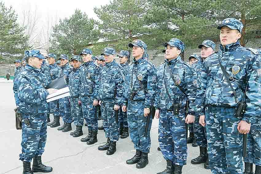 Merzimdi áskerı qyzmetke shaqyrý naýqany bastaldy
