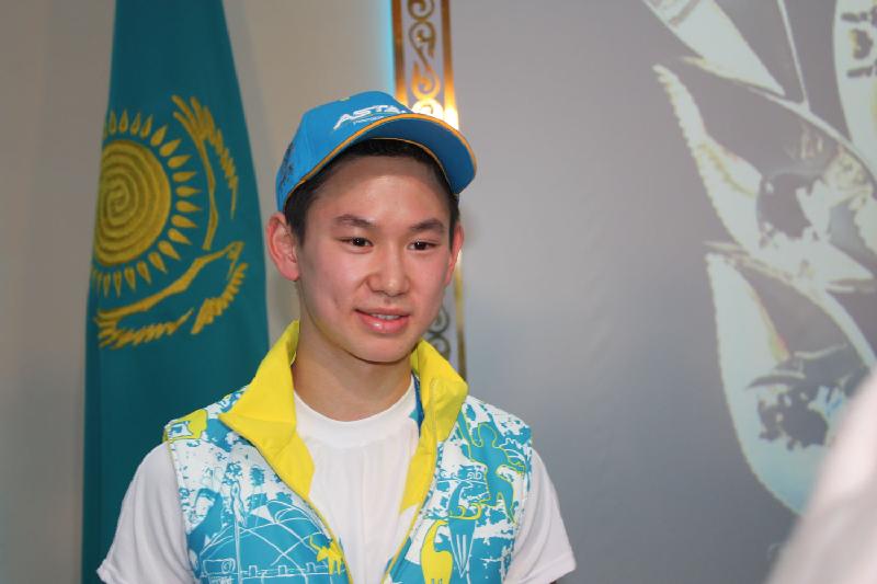 Denıs Ten HOK prezıdentimen kezdesti