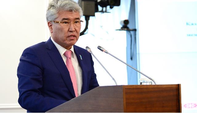 2016 jyly Qazaqstanda memlekettik tildi meńgergen halyq úlesi 82 paıyzdy qurady