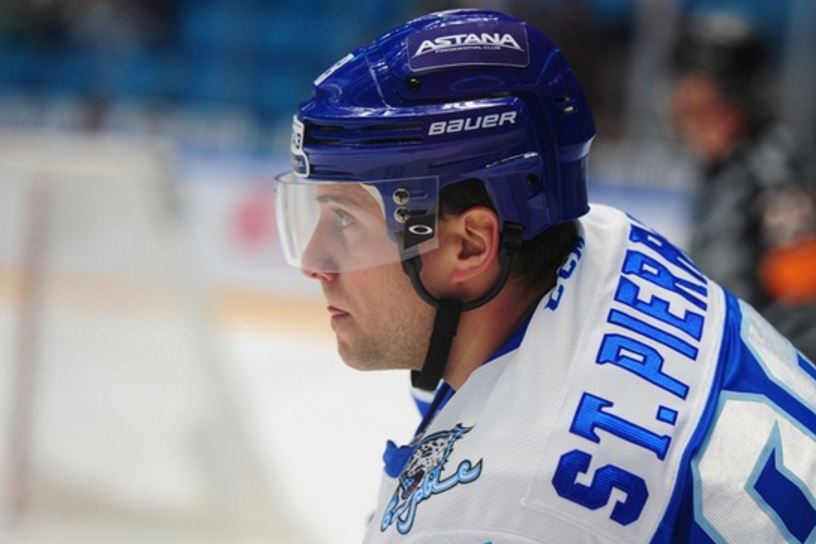 ​Kanadalyq hokkeıshi Qazaqstan namysyn qorǵaıdy