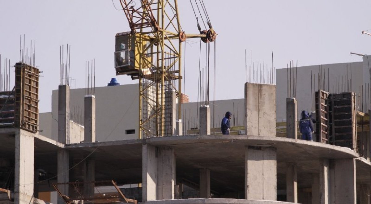 Qurylys kompanııalaryna talap kúsheıedi