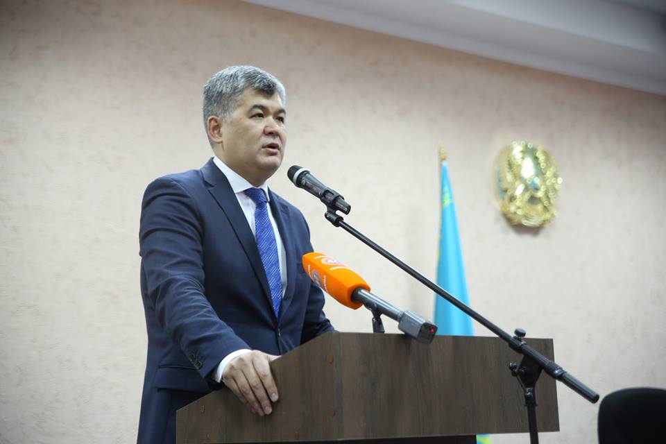 E. Birtanov Qyzylorda oblysynyń medısınalyq aktıvimen kezdesti