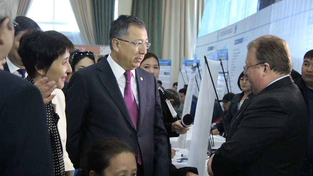 Ońtústikten soltústikke... 