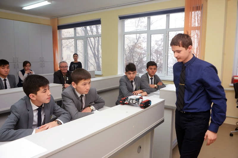 Tarazda Balalar ýnıversıteti ashyldy