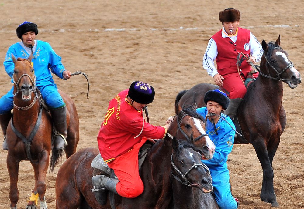 Sózge abaı  bolaıyq