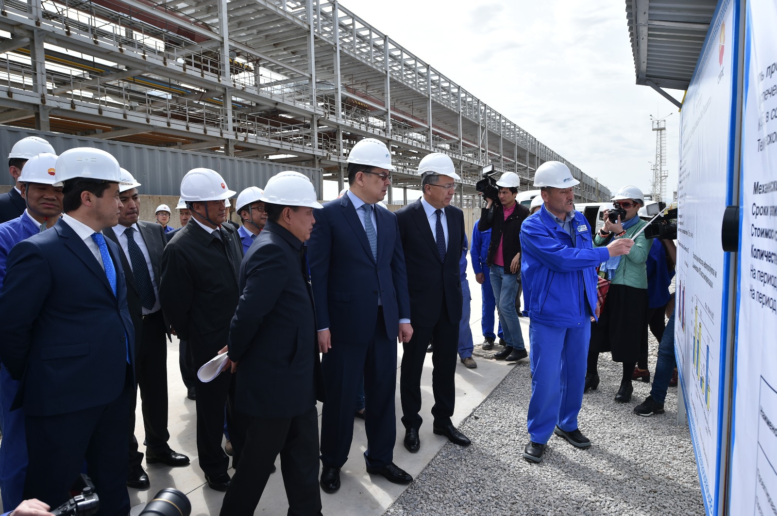 Shymkent munaı óńdeý zaýytyn jańǵyrtý jumystary 2018 jyly aıaqtalady