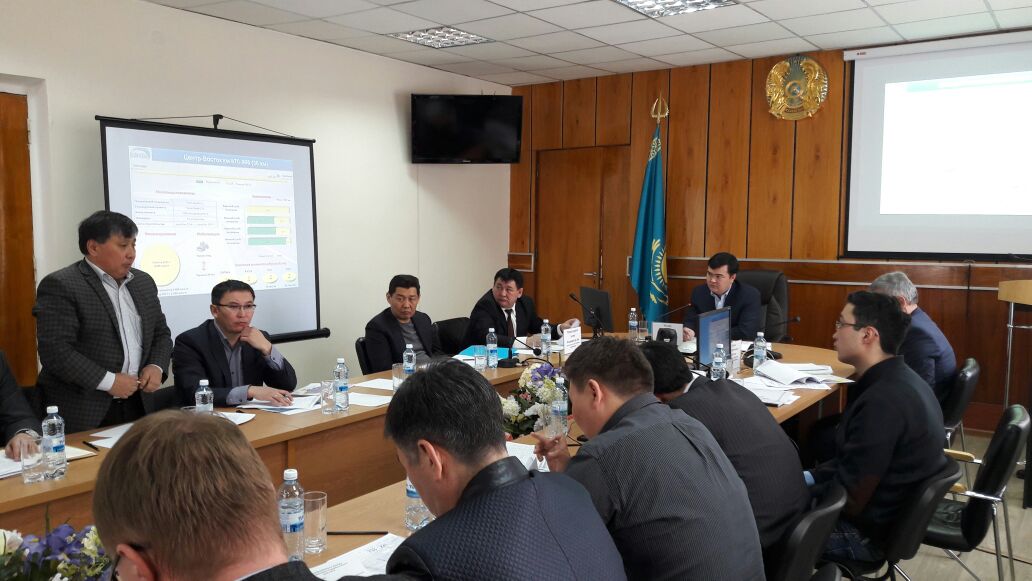 Jeńis Qasymbek «Astana-Pavlodar» avtojolynyń qurylys barysyn tekserdi