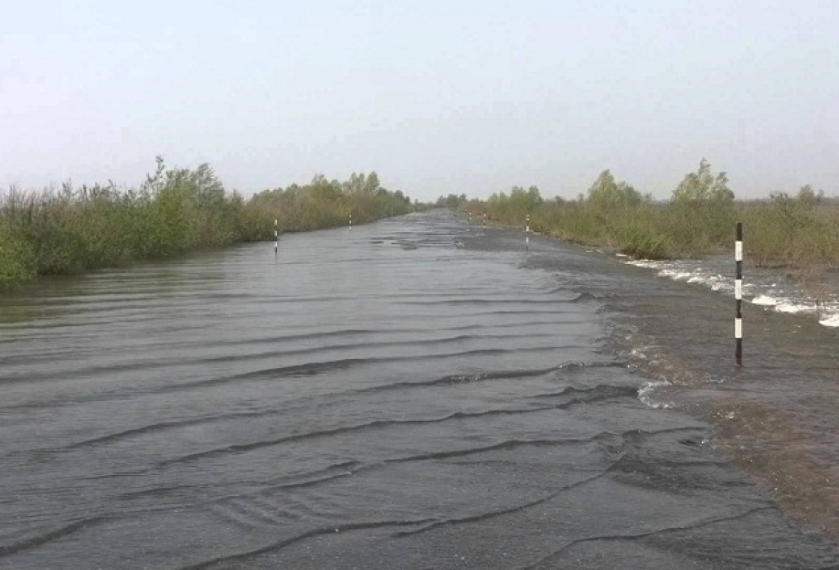 Sý tasqynyna baılanysty elimizdiń úsh óńirinde kólik qozǵalysyna shekteý qoıyldy