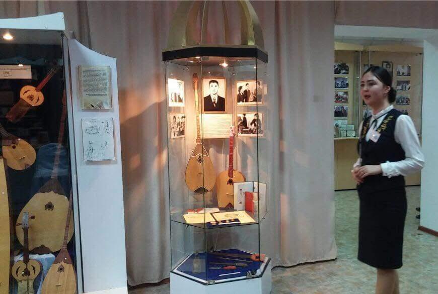 5 myń saz aspabyn jasaǵan sheber