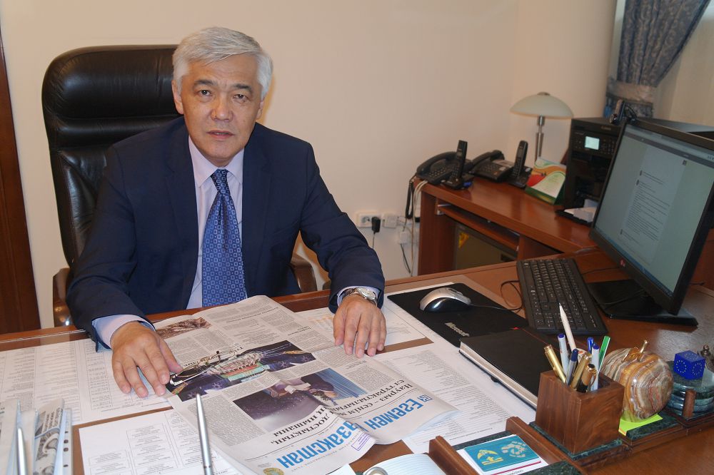 Adamı kapıtal sapasyn kitaphana arttyrady