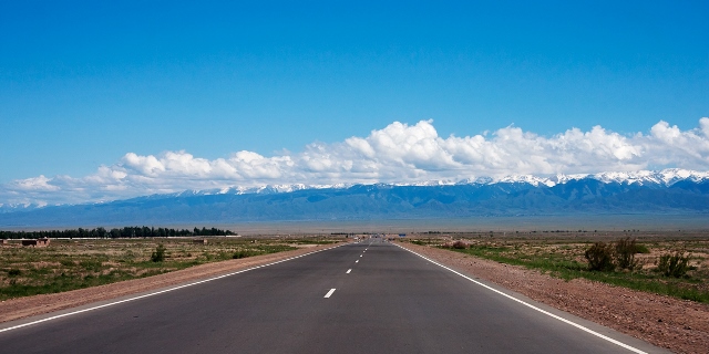 Qaraǵandy-Jezqazǵan avtojoly jóndeledi