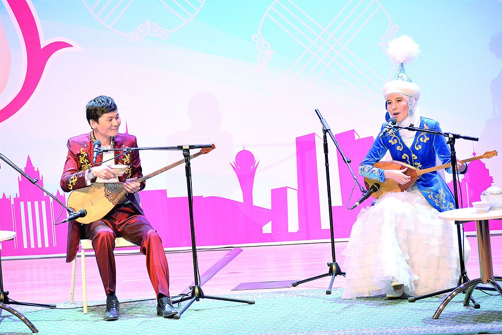 Osy shaqty da, bolashaqty da jyrlady