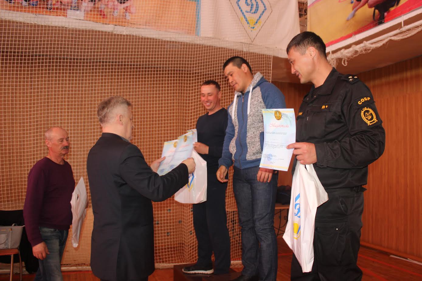 Qostanaı polıseıleri úshsaıysqa tústi