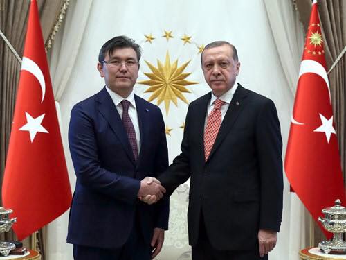 Qazaqstan elshisi Túrkııa Prezıdentine senim gramotasyn tapsyrdy