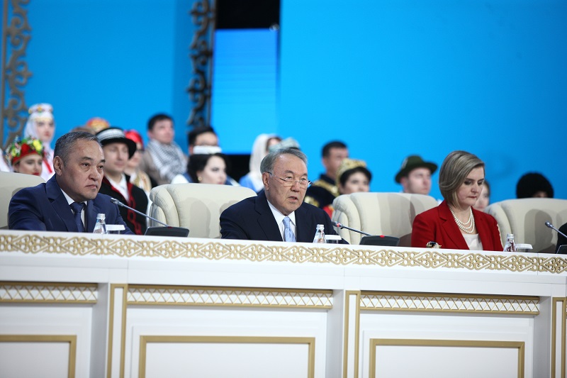 Elbasy: Qazaqstandyqtardyń úzdik shyǵarmalaryn BUU-nyń alty tilinde shyǵarý kerek