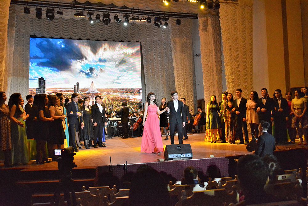 «Aıaýly mahabbat» operasyn sahnalady