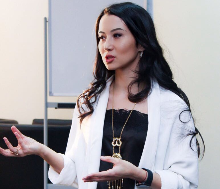 «Isti búgin biz bastamasaq,  erteń sheteldikter kelip ashady»