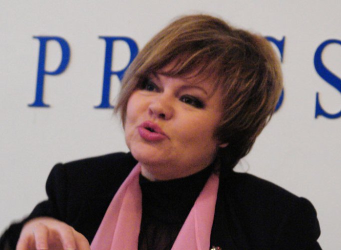 Bári de ózgerip,  jańǵyryp jatyr