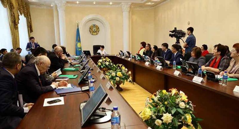 Qostanaıda Elbasy maqalasyna arnalǵan semınar-trenıng ótti