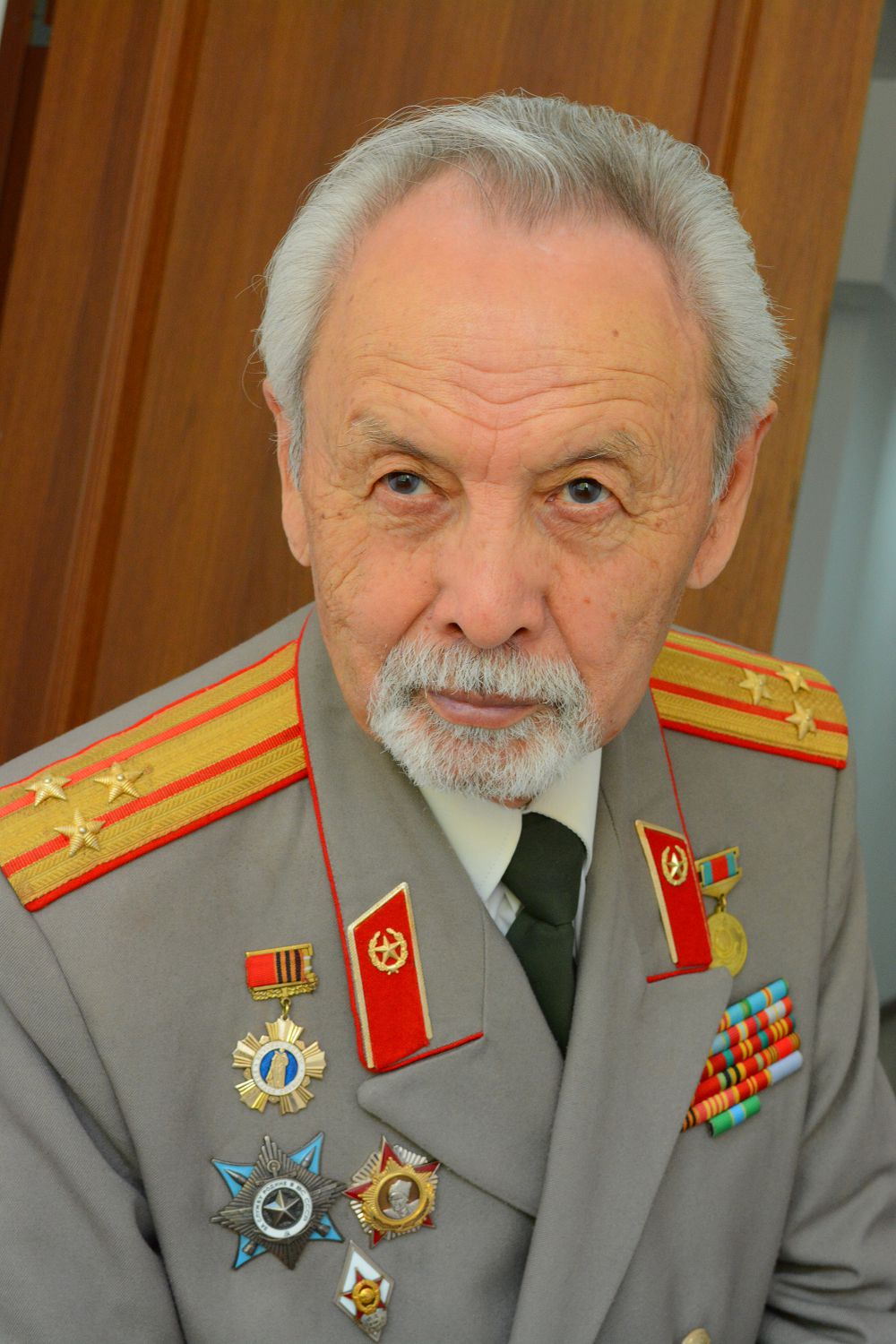 «Siz biz úshin marshalsyz, Kım aǵa!..»