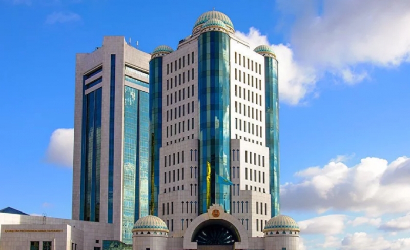 Ombýdsmen esebi usynyldy