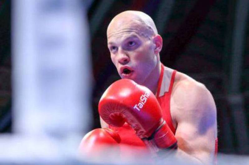 Vasılıı Levıt – Azııanyń 3 dúrkin chempıony!