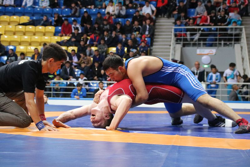 Almatyda Úshkempirovtiń júldesine arnalǵan halyqaralyq týrnır ótti