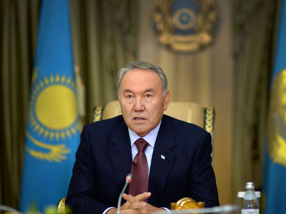 Nazarbaev birqatar memleketterdiń kóshbasshylarymen kezdesti